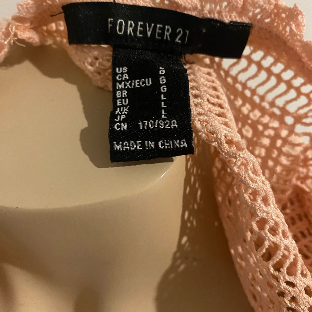 🛍New with Tags Forever 21 Top Size S🛍 - Picture 5 of 9
